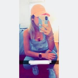 Meet your Posher, Courtney